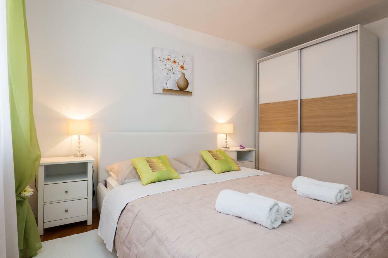 Apartment Dragica Split Exterior photo
